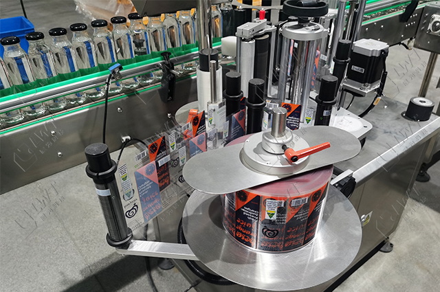 定點定位貼標(biāo)機